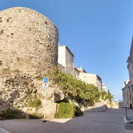 Superb Flat Near The In * Antibes